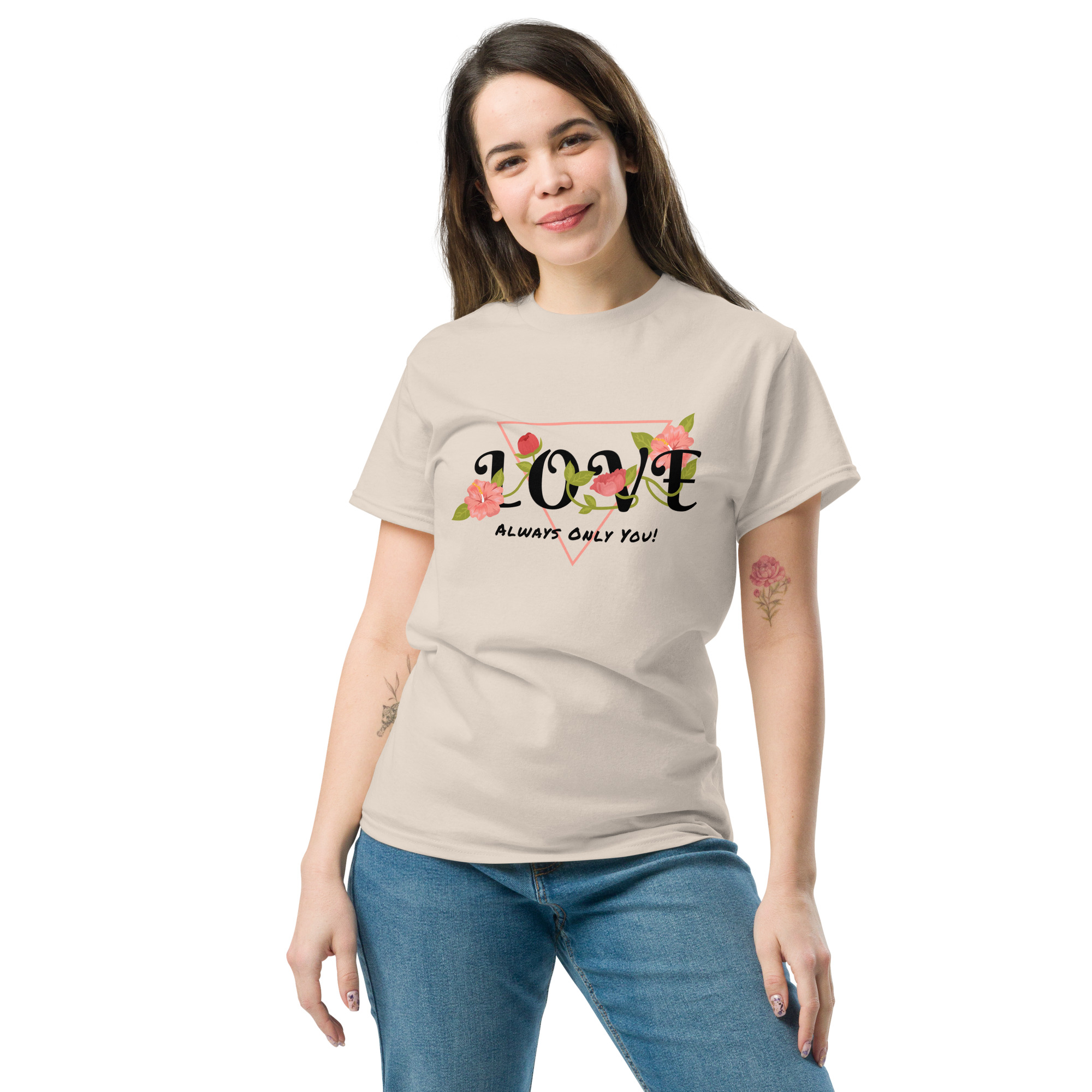 Unisex Retro Mom Tee – Celebrate in Style